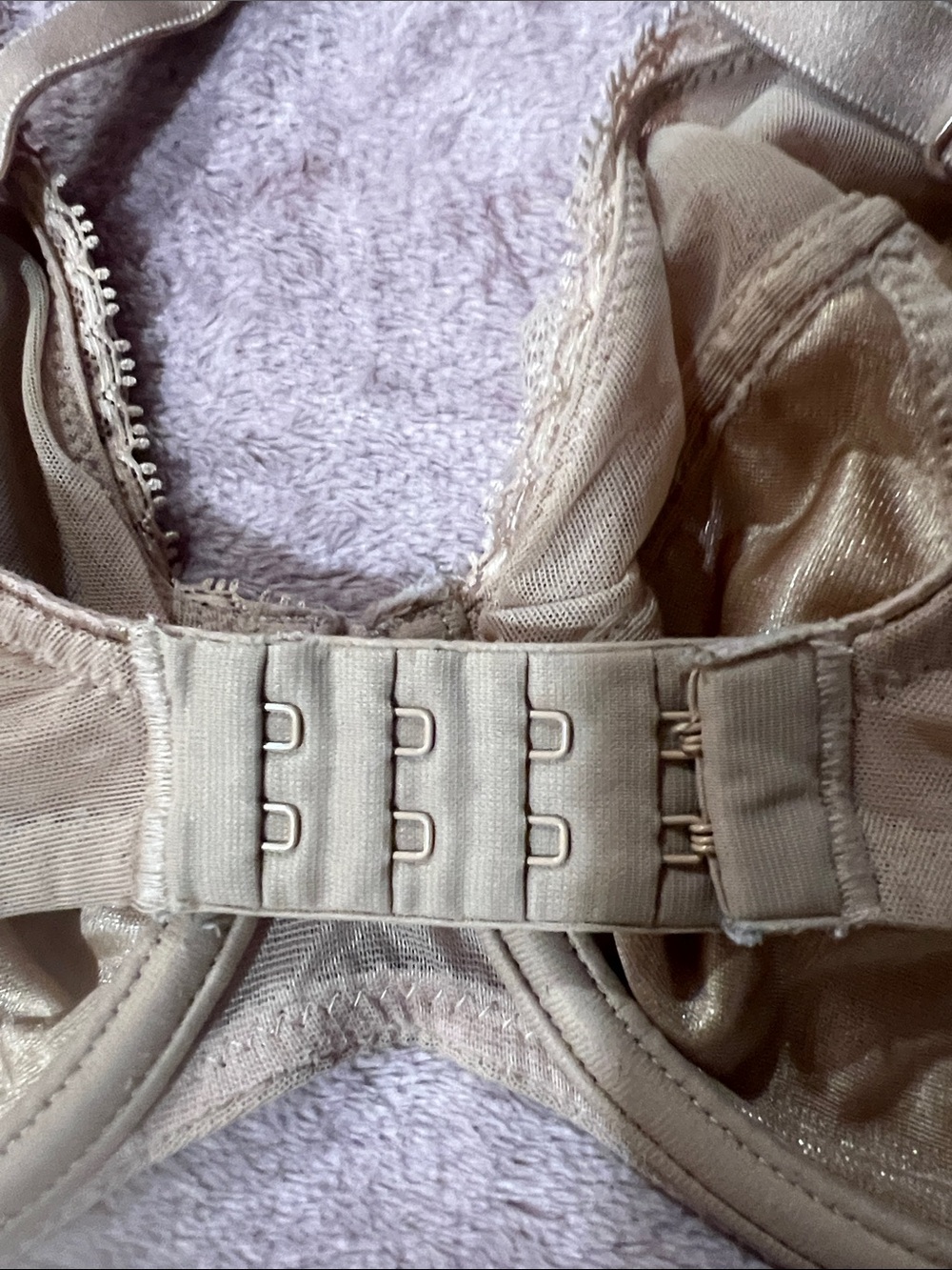Everyday Comfort Underwire Bra in Beige - Picture 6 of 9